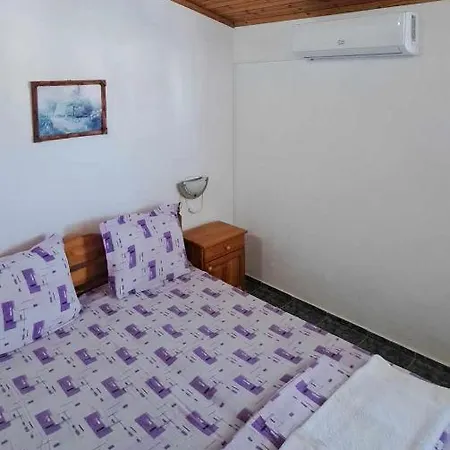 Family California Guest house 3*