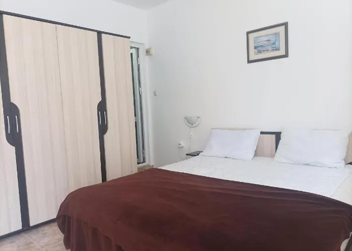 Family California Guest house