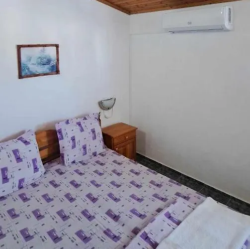 Family California Guest house 3*